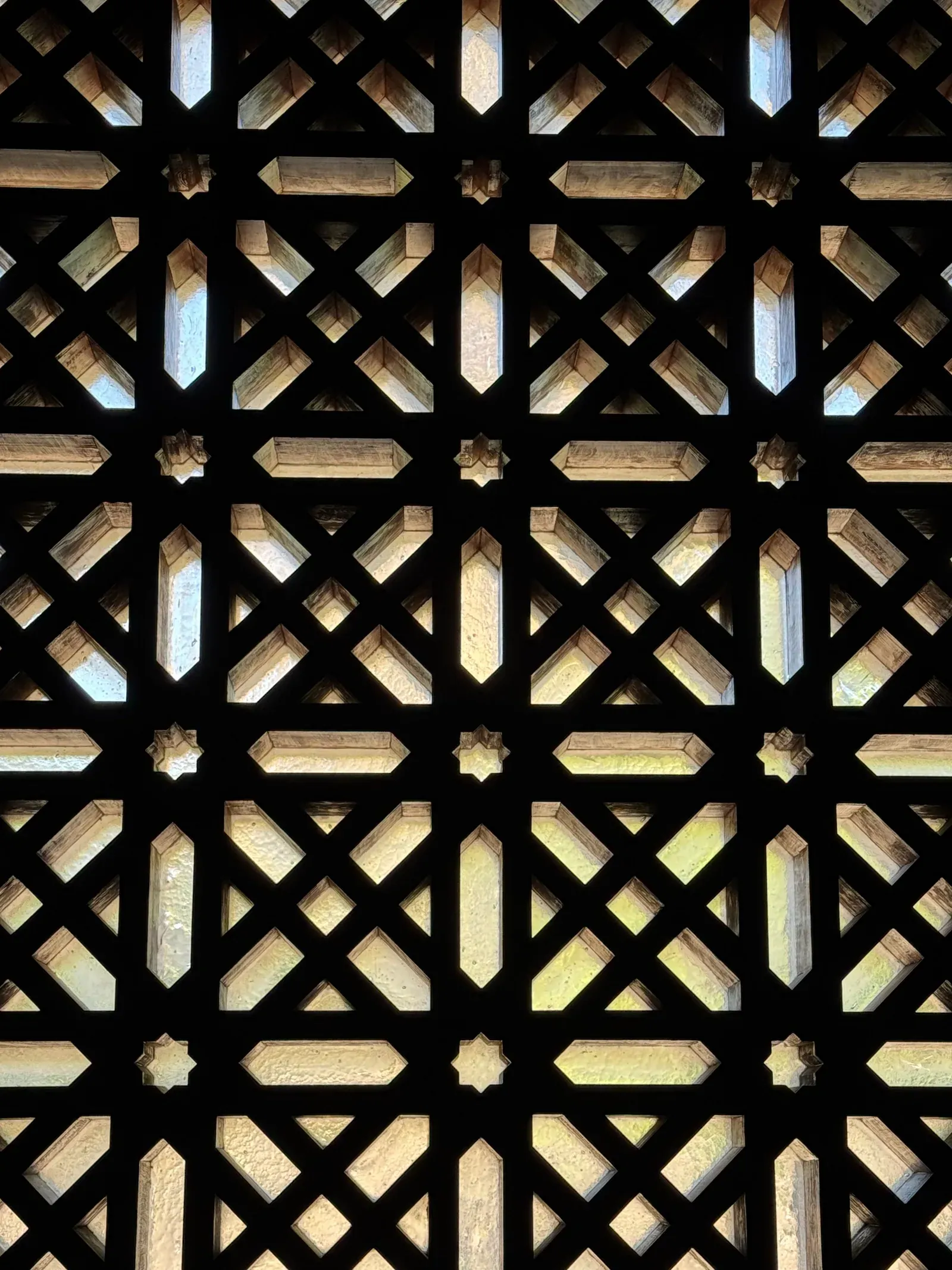 Decorative geometric screen pattern